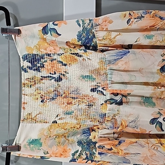 NWOT Anthropologie Asymmetrical Lace A-Line Skirt Small - Chic & Unique Closet E - Picture 11 of 13